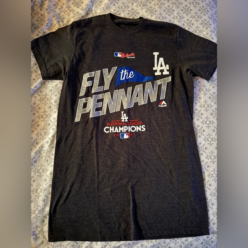Tee shirt